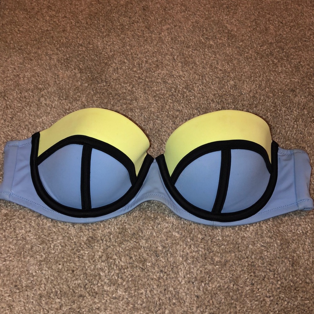 Victoria’s Secret bathing suit top